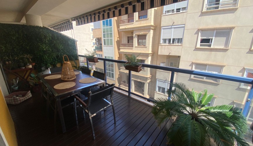 Återförsäljning - Apartment -
Torrevieja - Costa Blanca