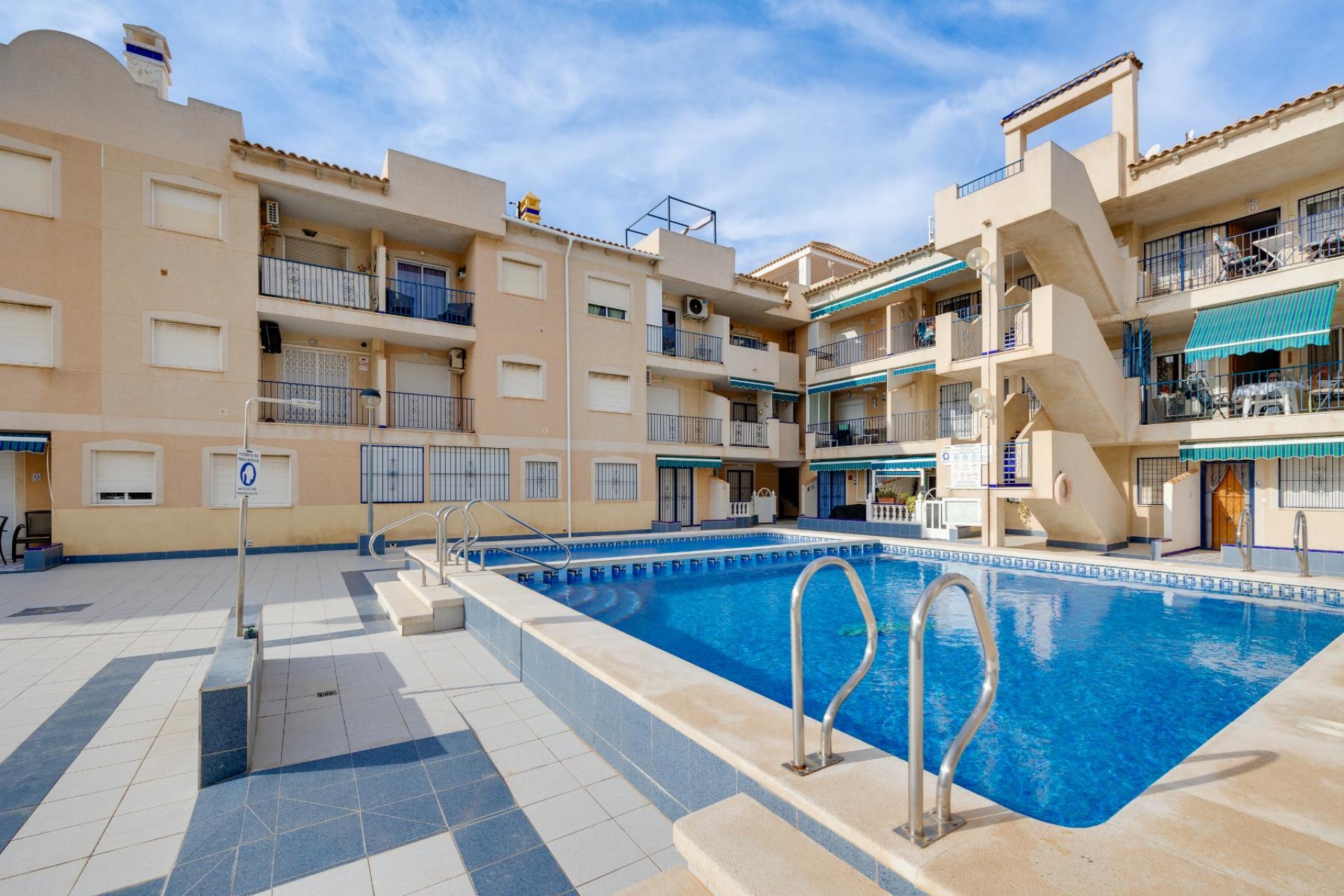 Återförsäljning - Apartment -
Torrevieja - Costa Blanca