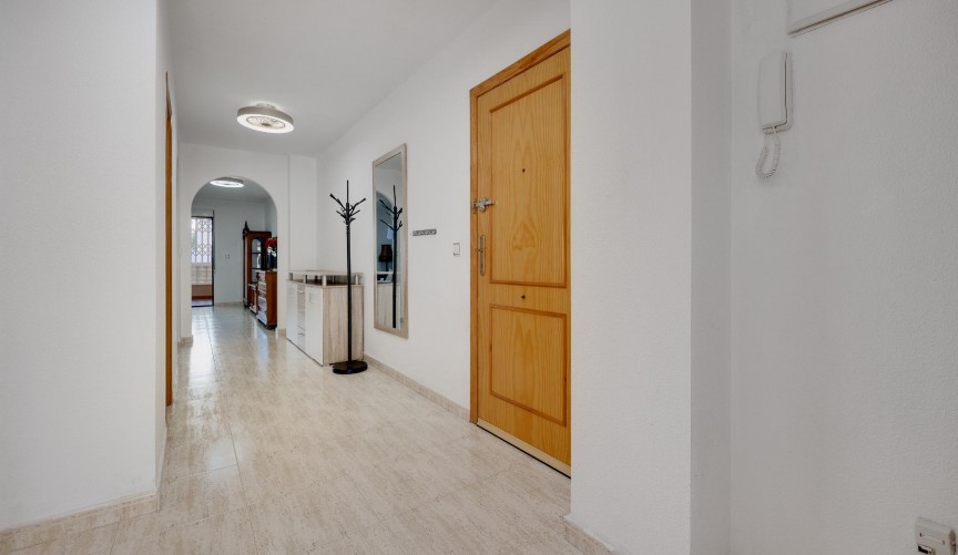 Återförsäljning - Apartment -
Torrevieja - Costa Blanca