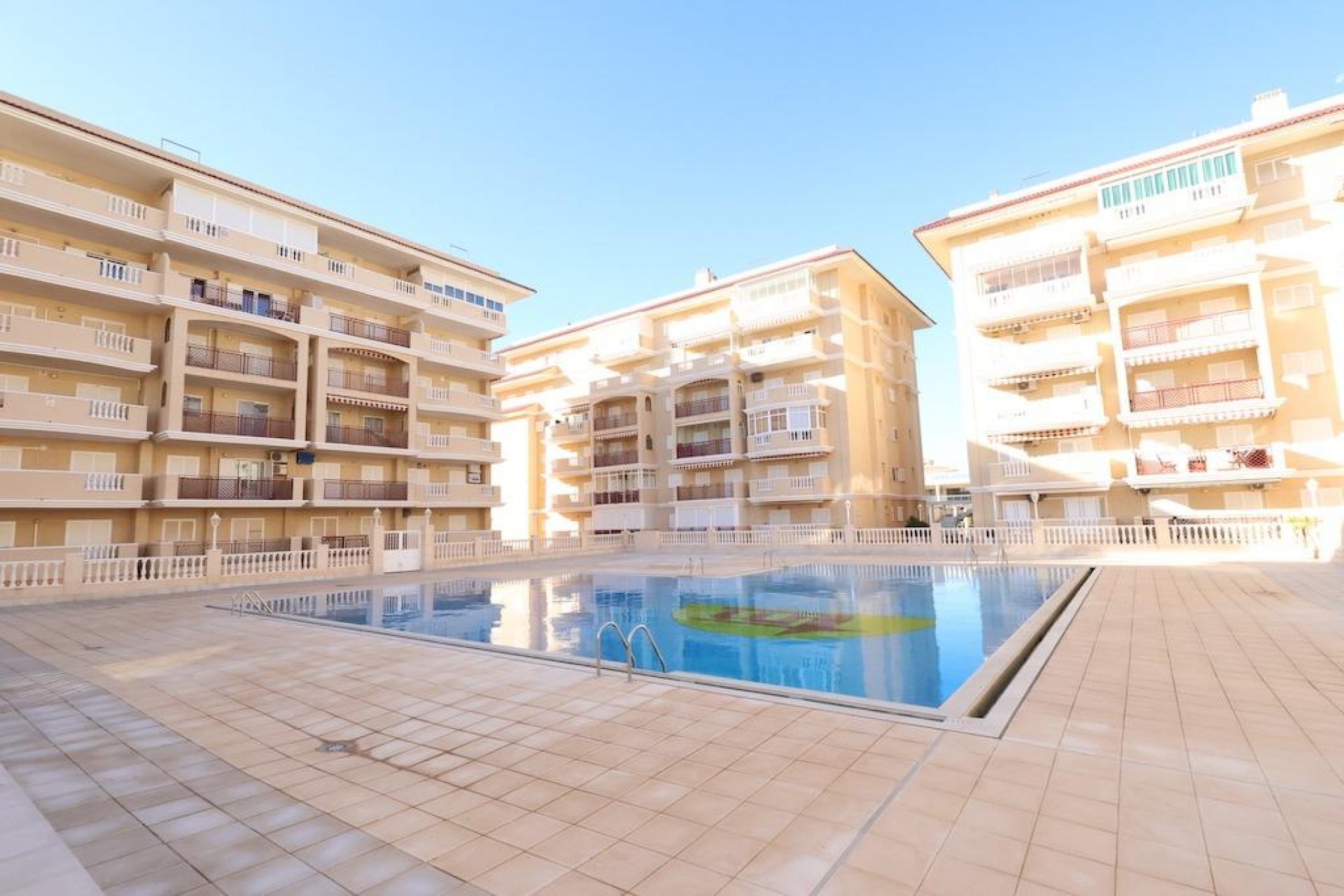 Återförsäljning - Apartment -
Torrevieja - Costa Blanca