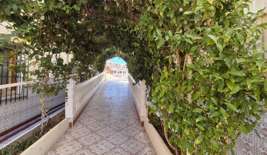 Återförsäljning - Apartment -
Torrevieja - Costa Blanca