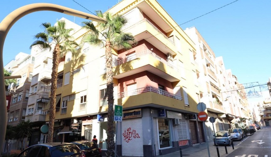 Återförsäljning - Apartment -
Torrevieja - Costa Blanca