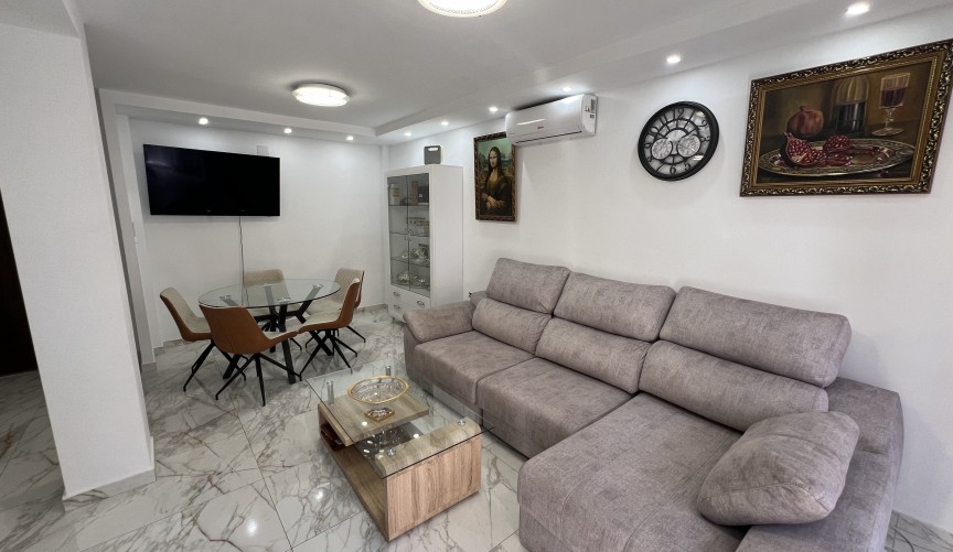 Återförsäljning - Apartment -
Torrevieja - Costa Blanca