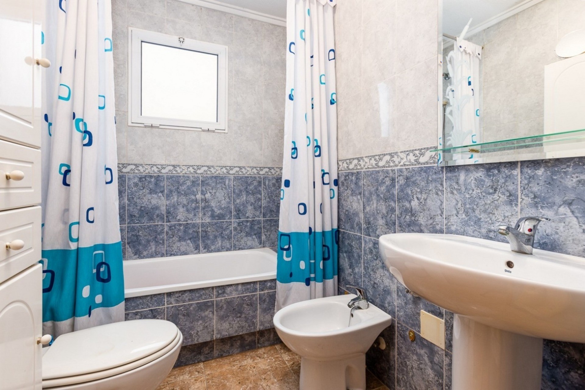 Återförsäljning - Apartment -
Torrevieja - Costa Blanca