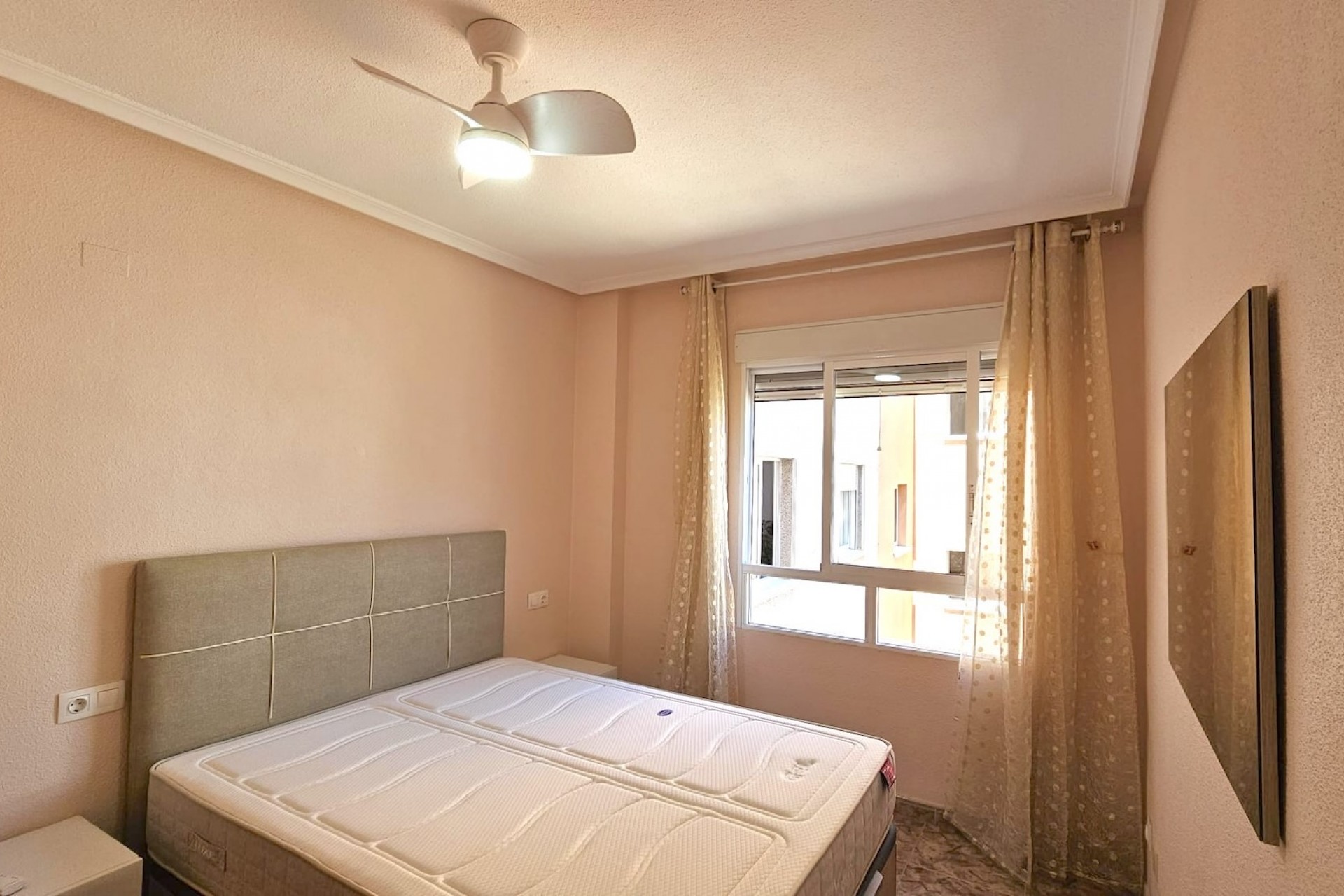 Återförsäljning - Apartment -
Torrevieja - Costa Blanca