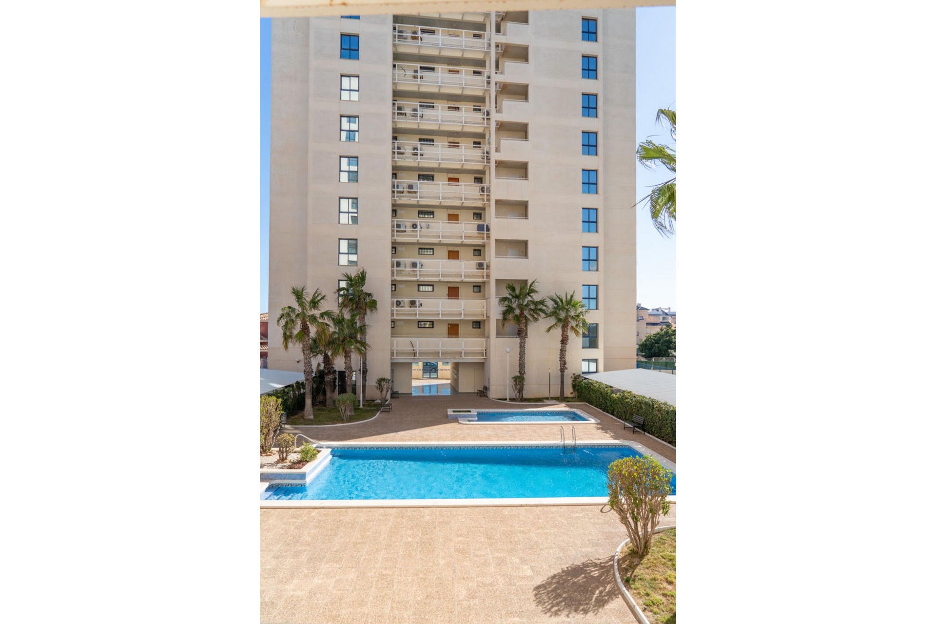 Återförsäljning - Apartment -
Torrevieja - Costa Blanca