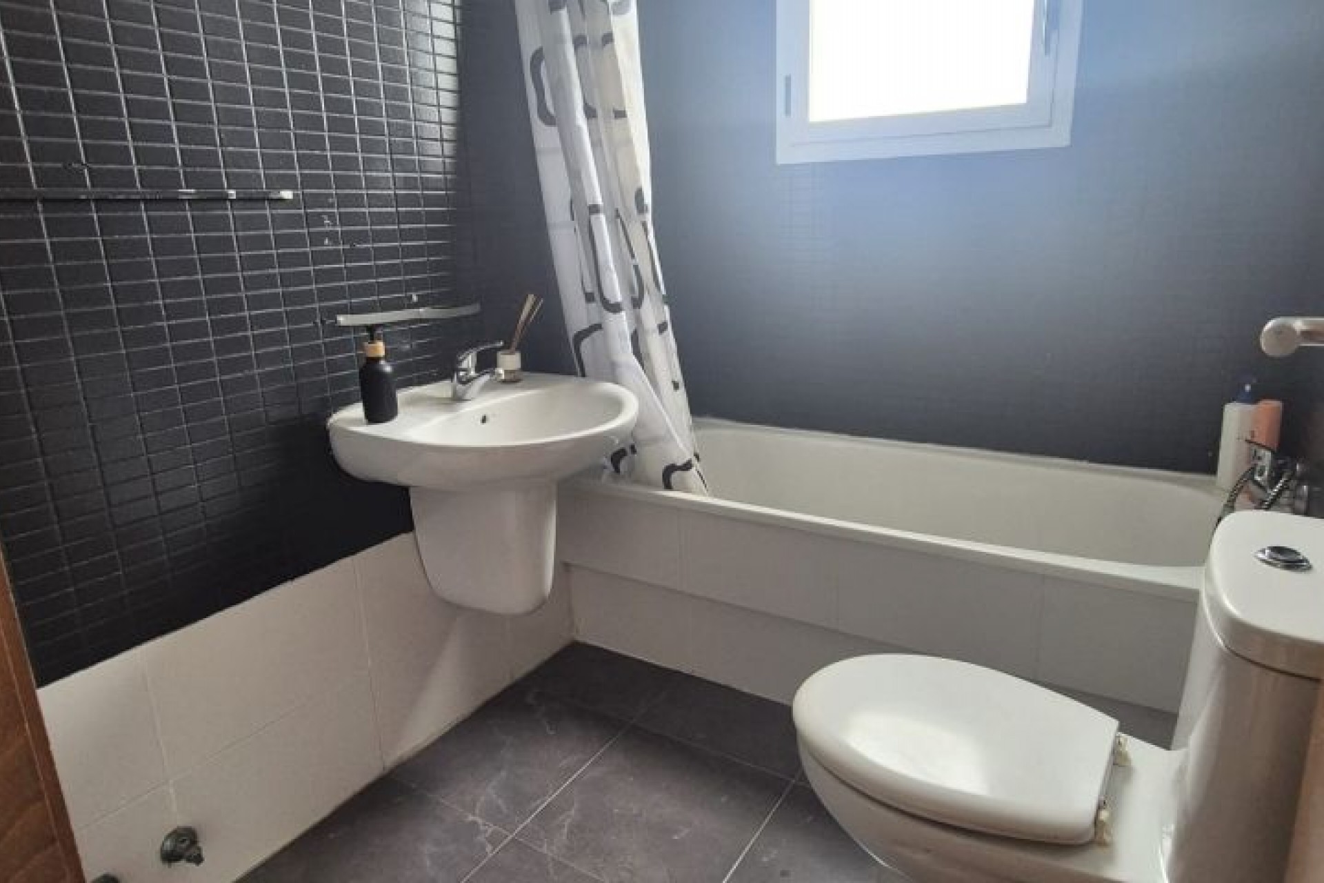 Återförsäljning - Apartment -
Torrevieja - Costa Blanca