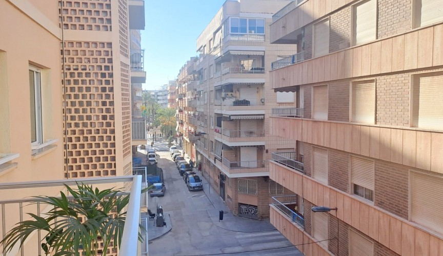 Återförsäljning - Apartment -
Torrevieja - Costa Blanca