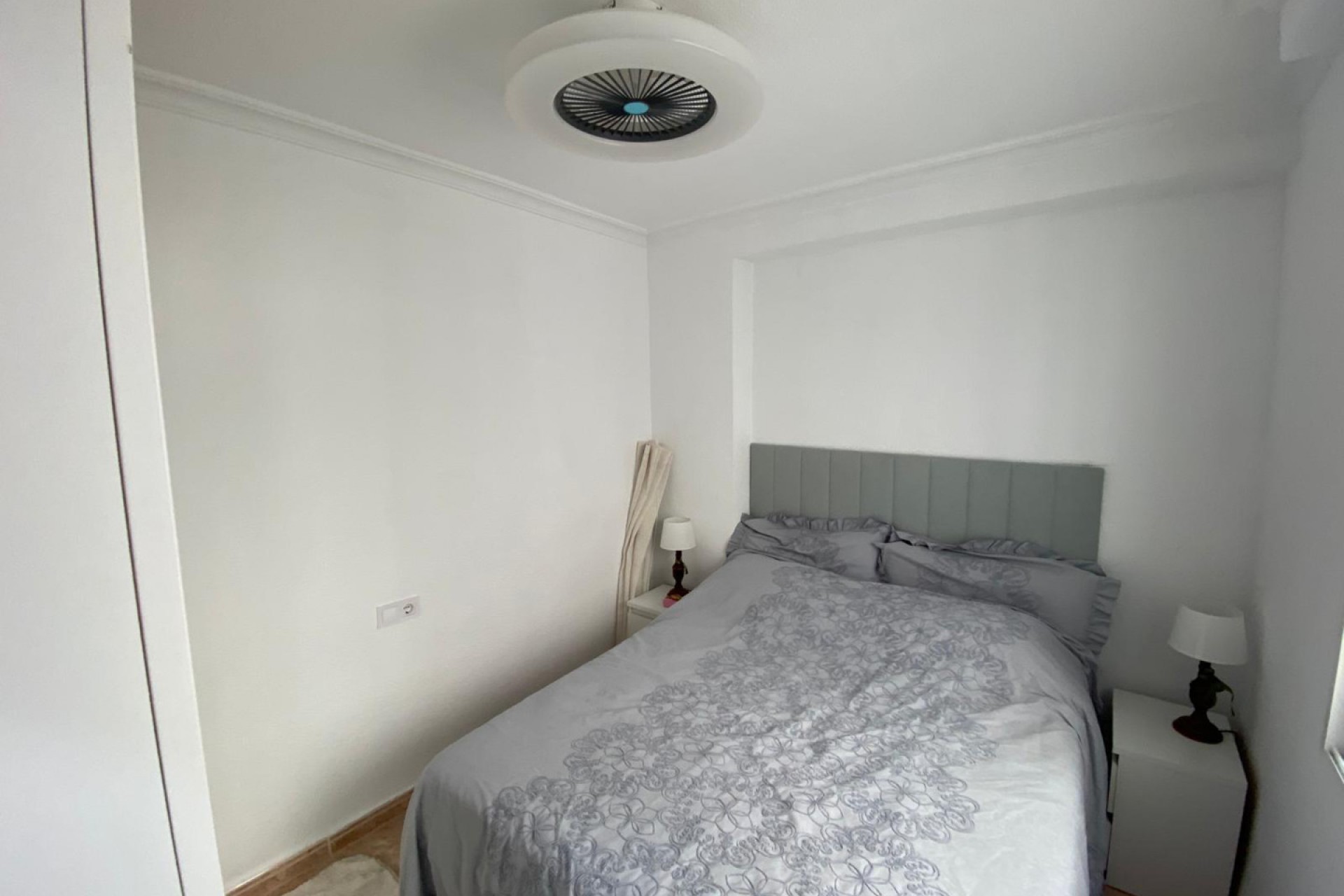 Återförsäljning - Apartment -
Torrevieja - Costa Blanca