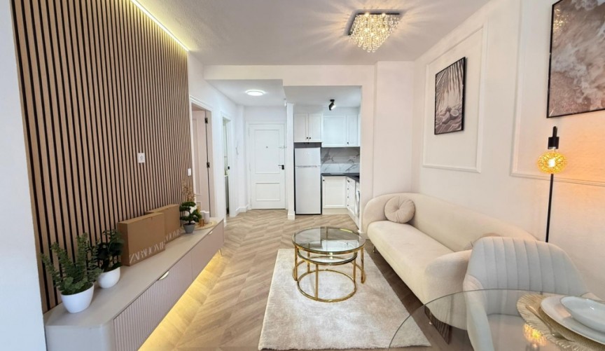 Återförsäljning - Apartment -
Torrevieja - Costa Blanca