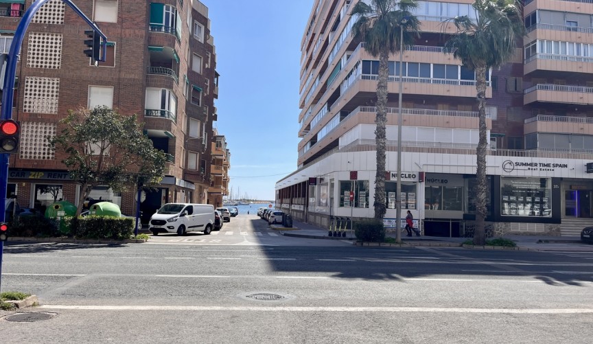 Återförsäljning - Apartment -
Torrevieja - Costa Blanca