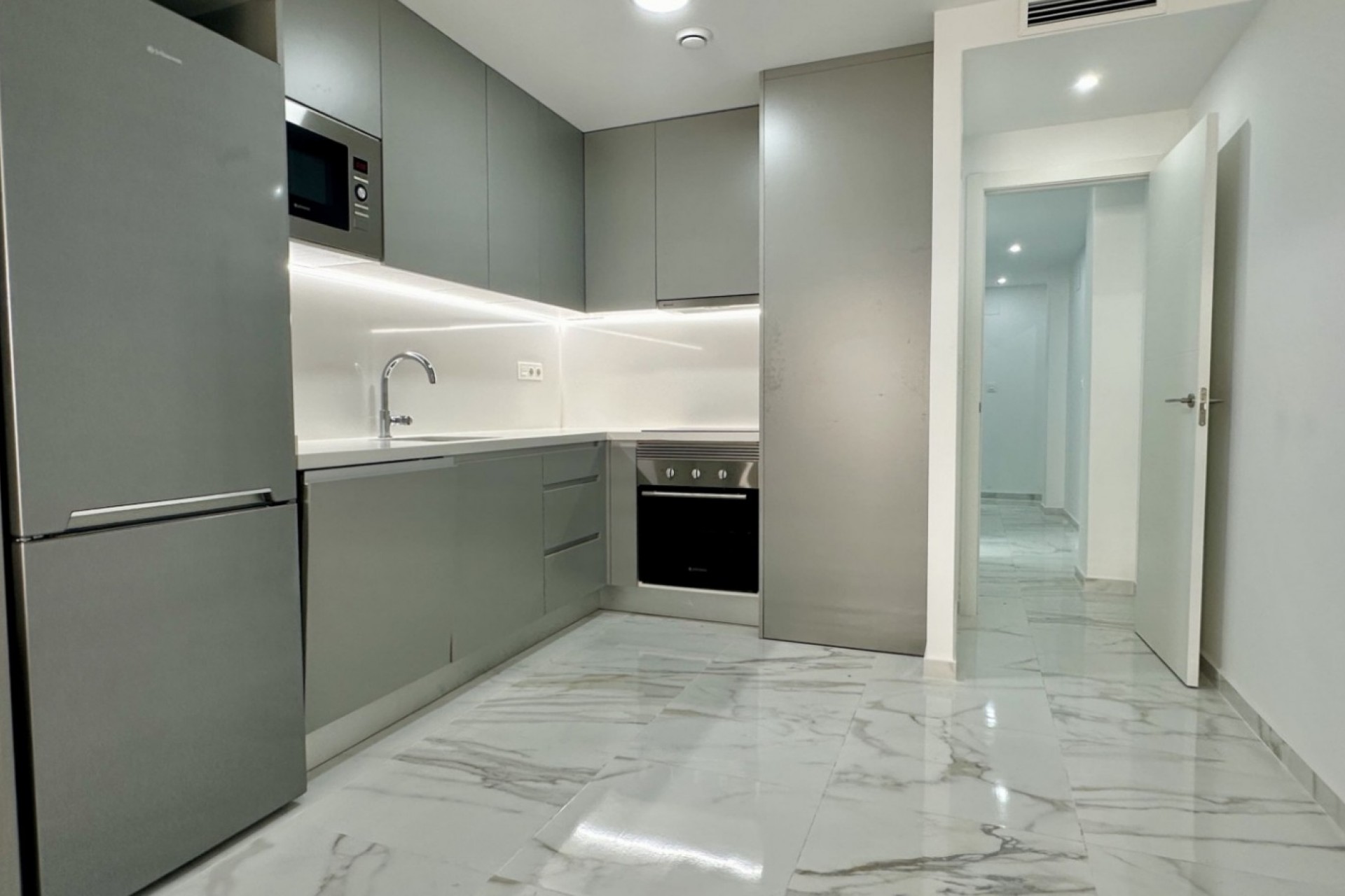 Återförsäljning - Apartment -
Torrevieja - Costa Blanca