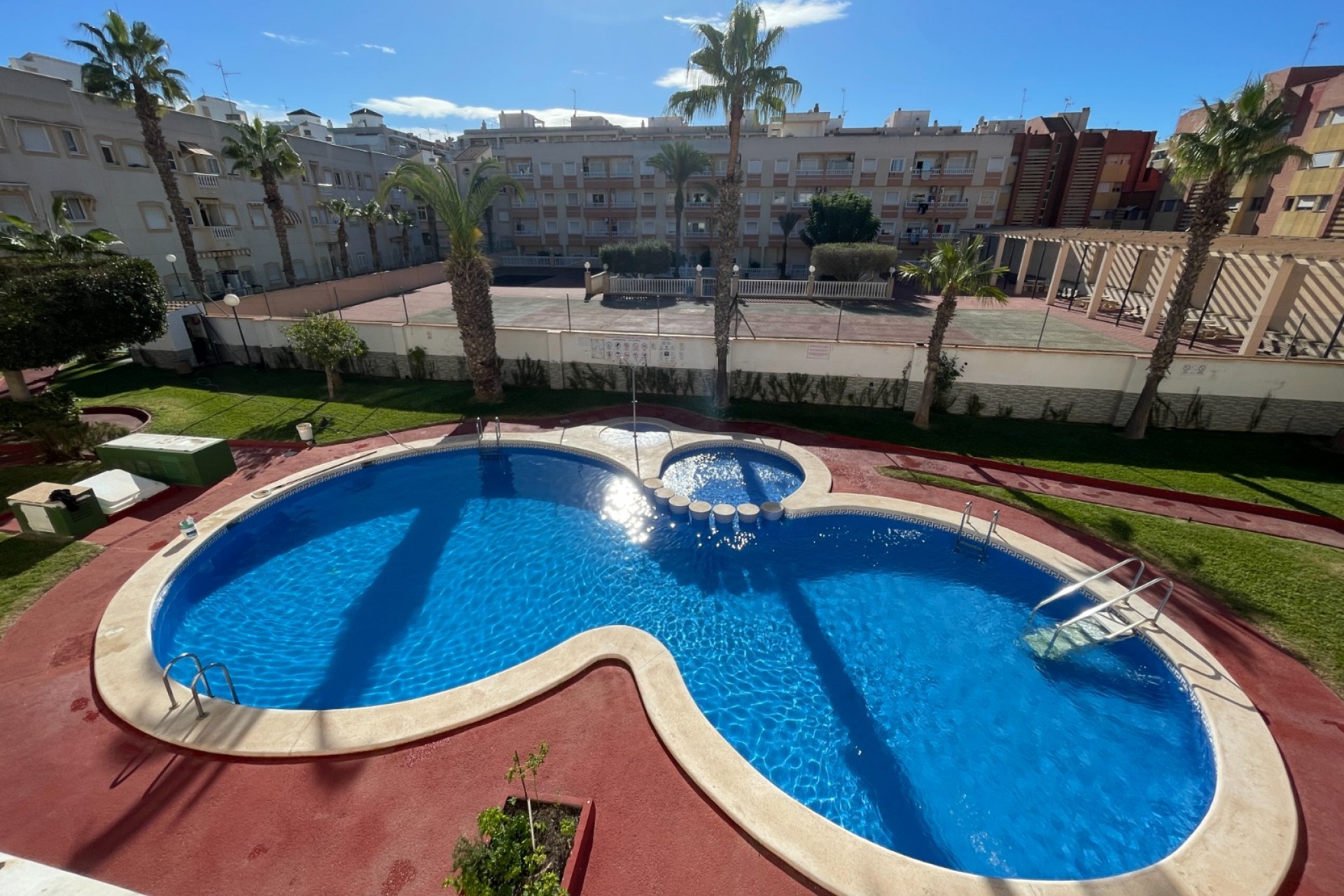 Återförsäljning - Apartment -
Torrevieja - Costa Blanca