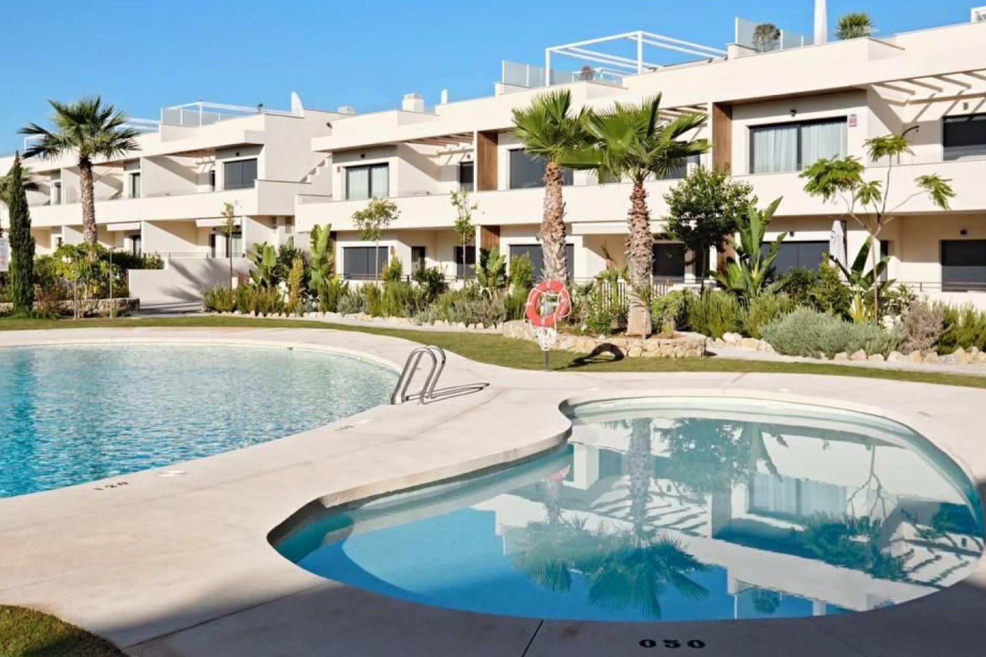 Återförsäljning - Apartment -
Torrevieja - Costa Blanca