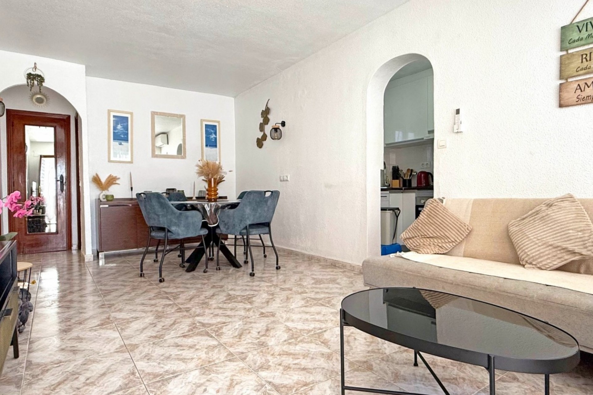 Återförsäljning - Apartment -
Torrevieja - Costa Blanca