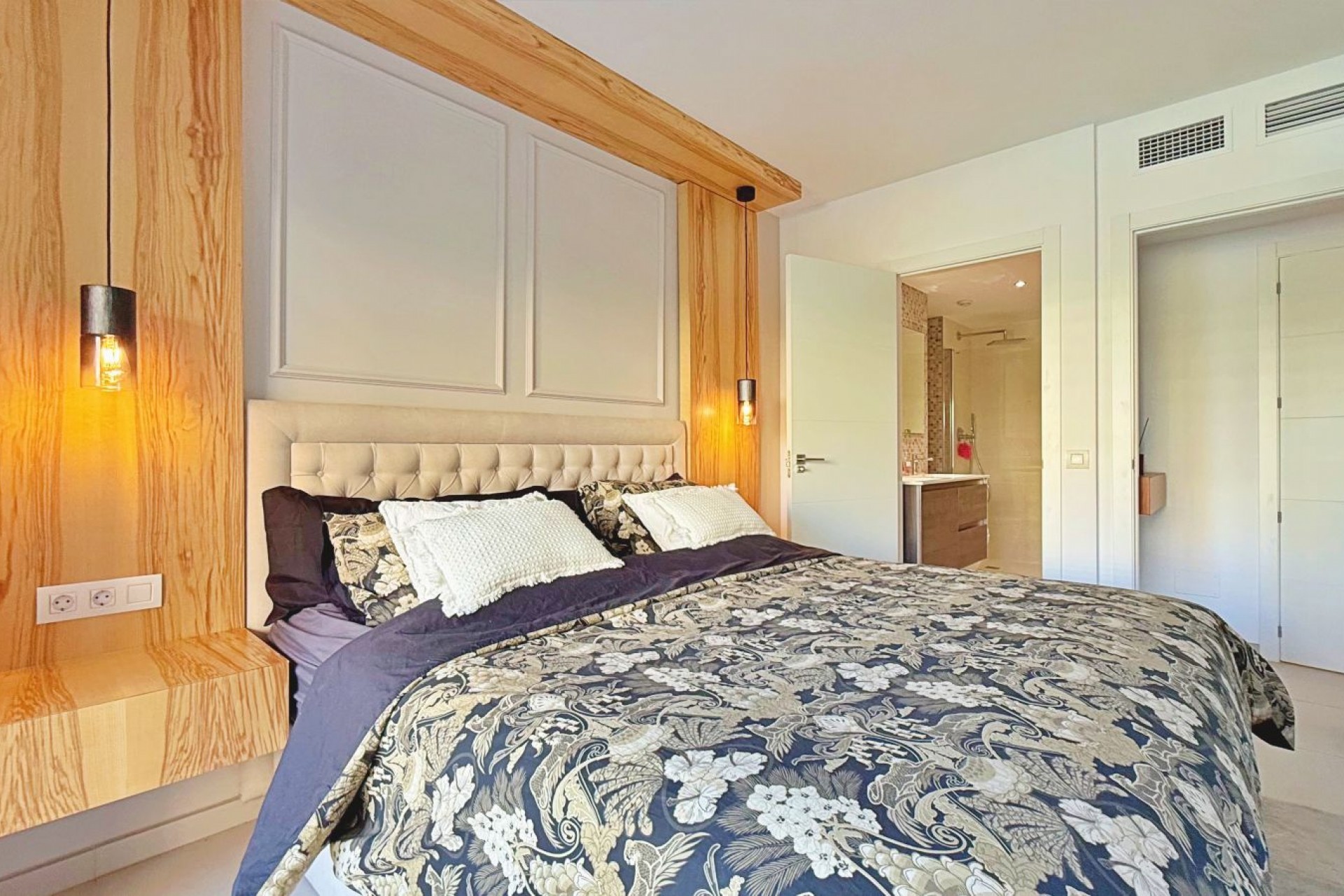 Återförsäljning - Apartment -
Torrevieja - Costa Blanca