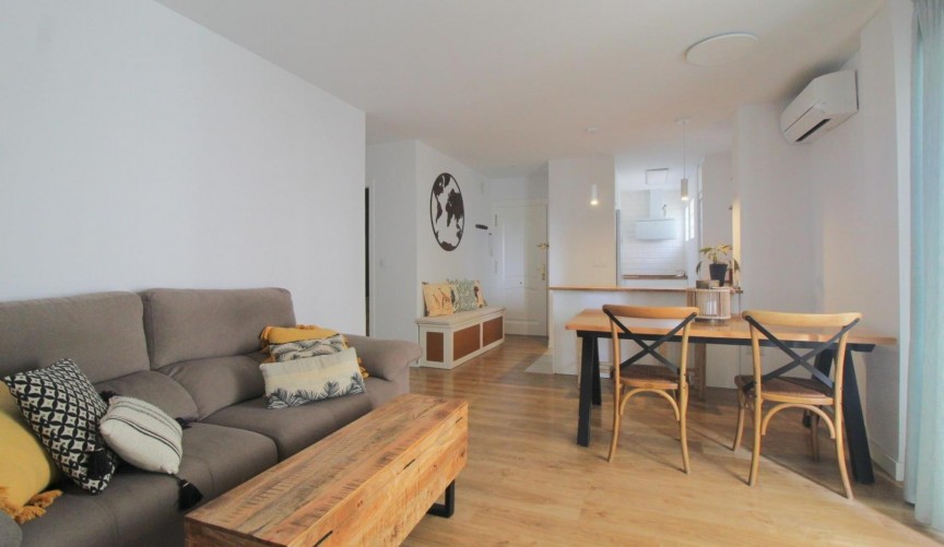 Återförsäljning - Apartment -
Torrevieja - Costa Blanca