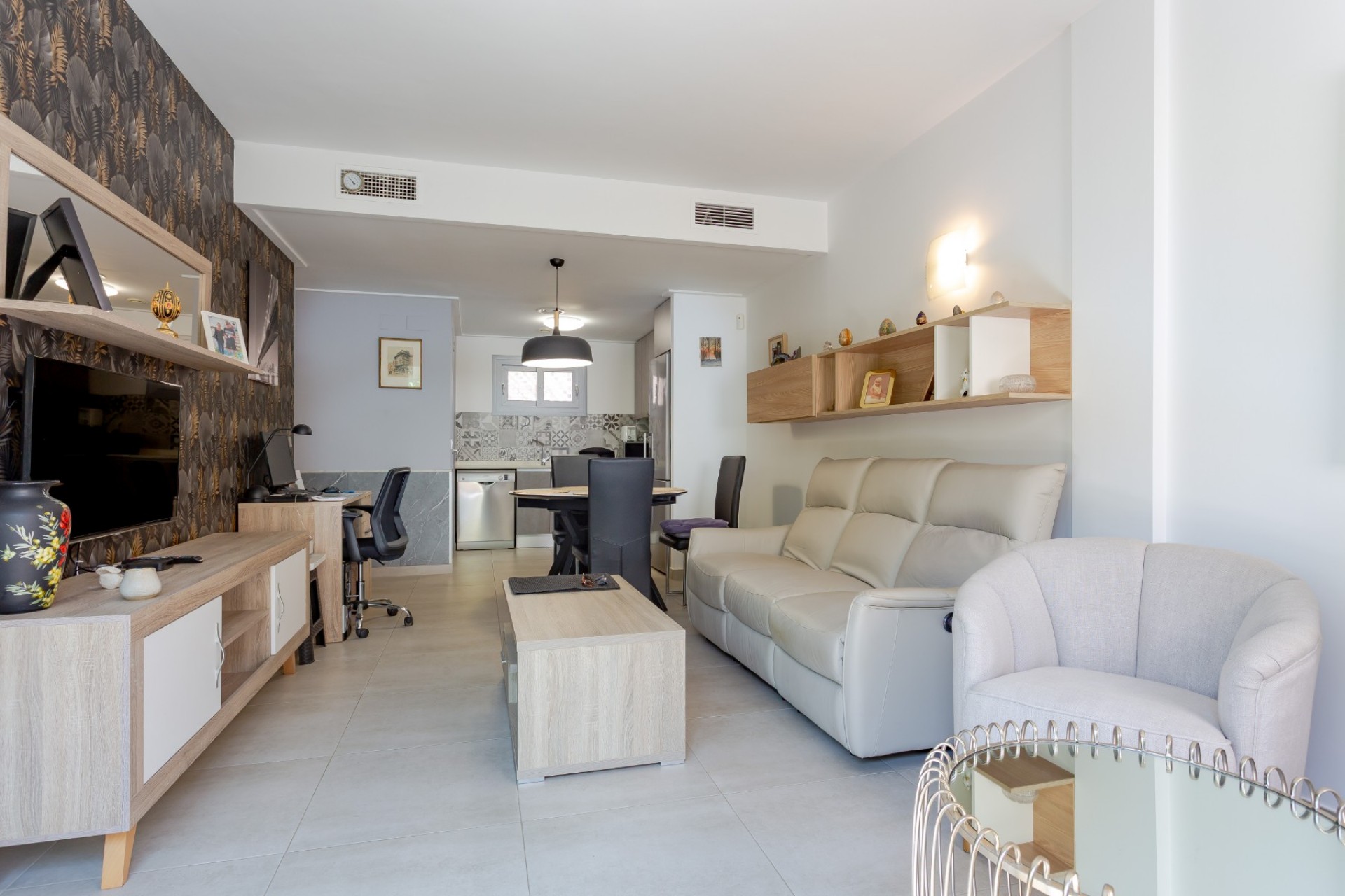 Återförsäljning - Apartment -
Torrevieja - Costa Blanca