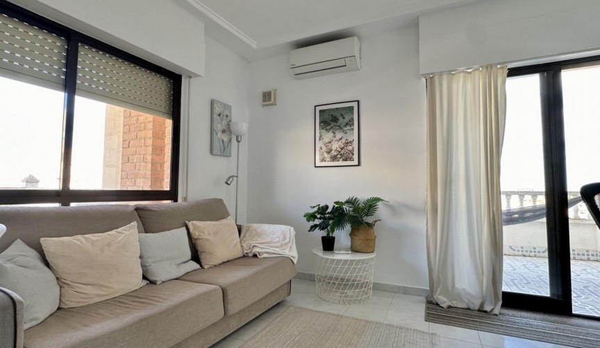 Återförsäljning - Apartment -
Torrevieja - Costa Blanca