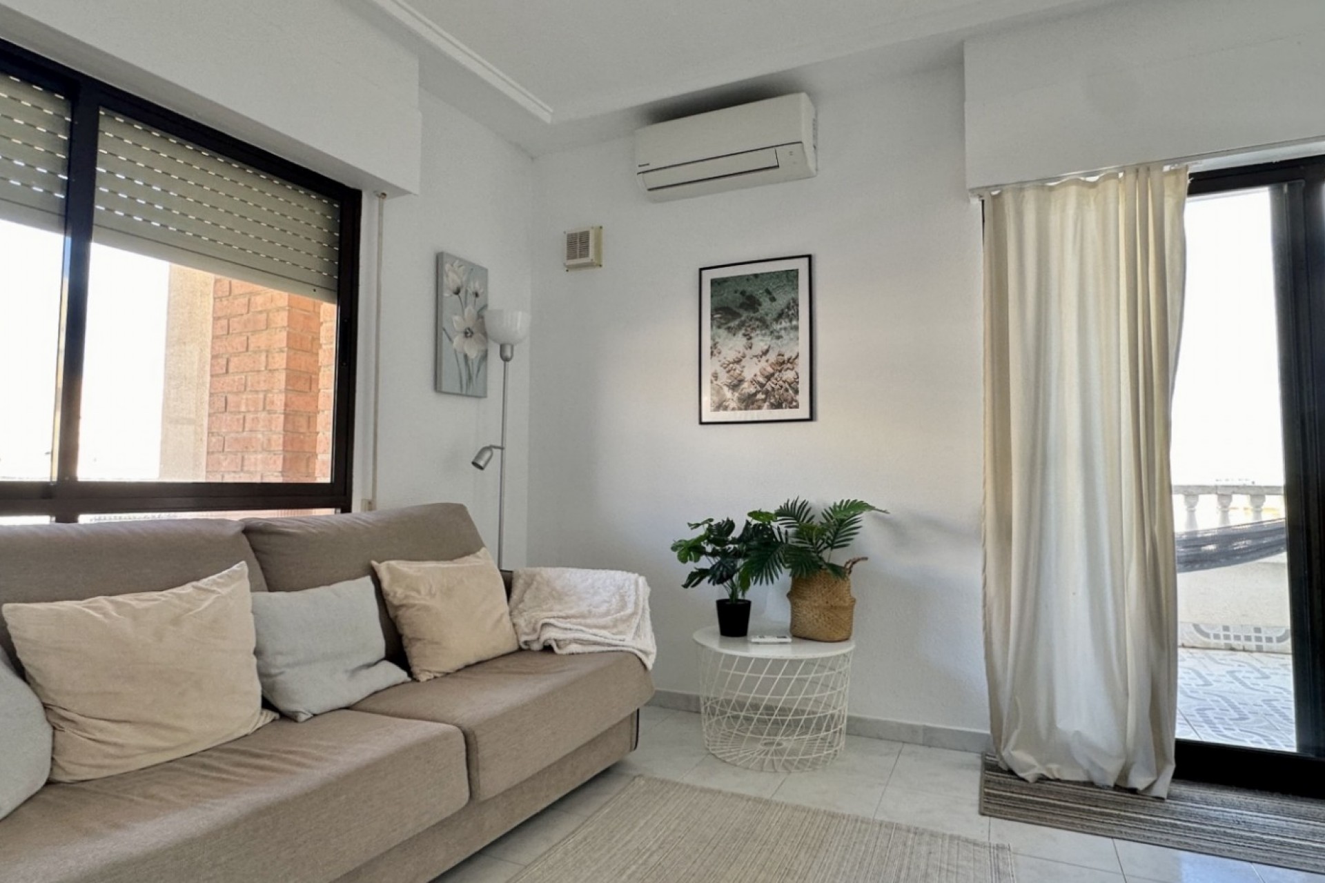 Återförsäljning - Apartment -
Torrevieja - Costa Blanca