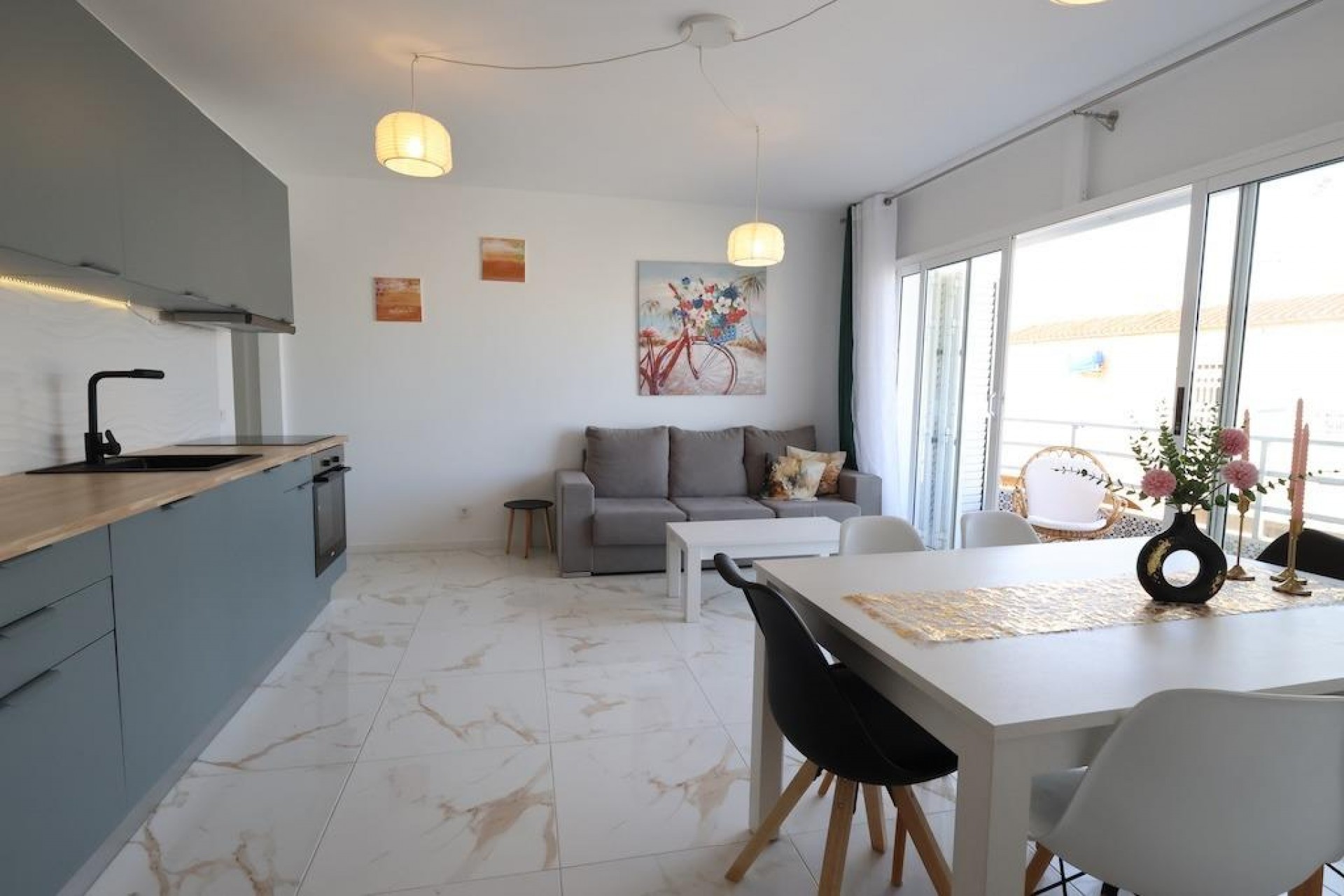 Återförsäljning - Apartment -
Torrevieja - Costa Blanca