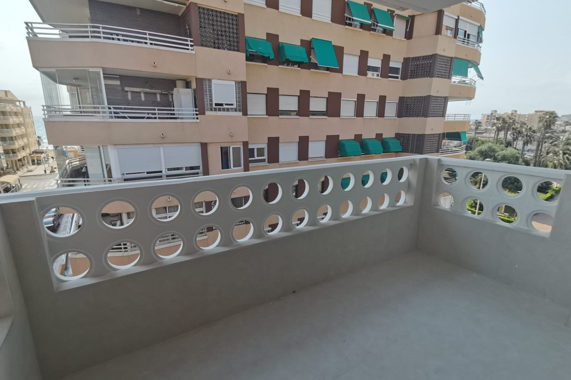 Återförsäljning - Apartment -
Torrevieja - Costa Blanca