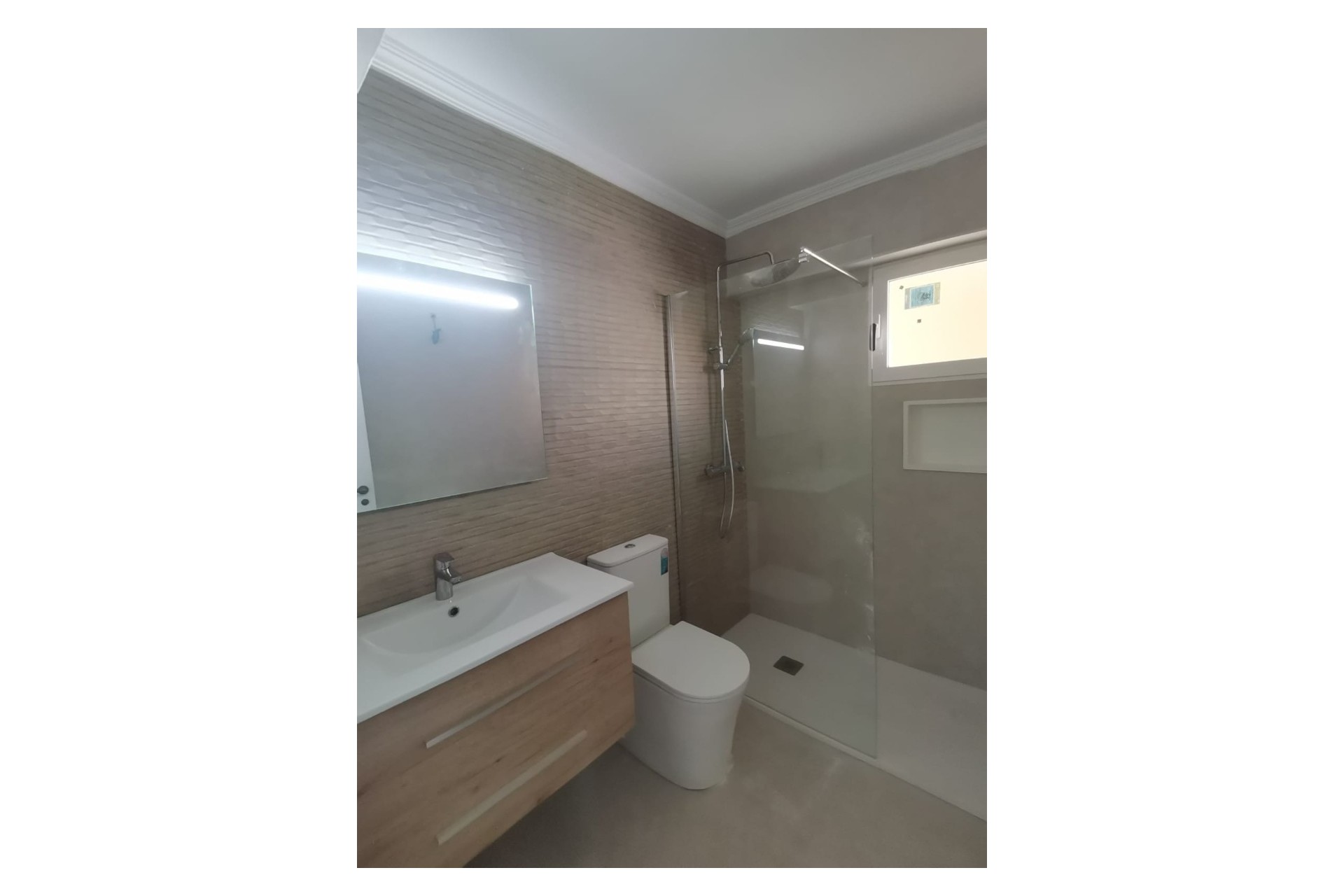 Återförsäljning - Apartment -
Torrevieja - Costa Blanca