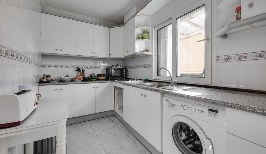 Återförsäljning - Apartment -
Torrevieja - Costa Blanca