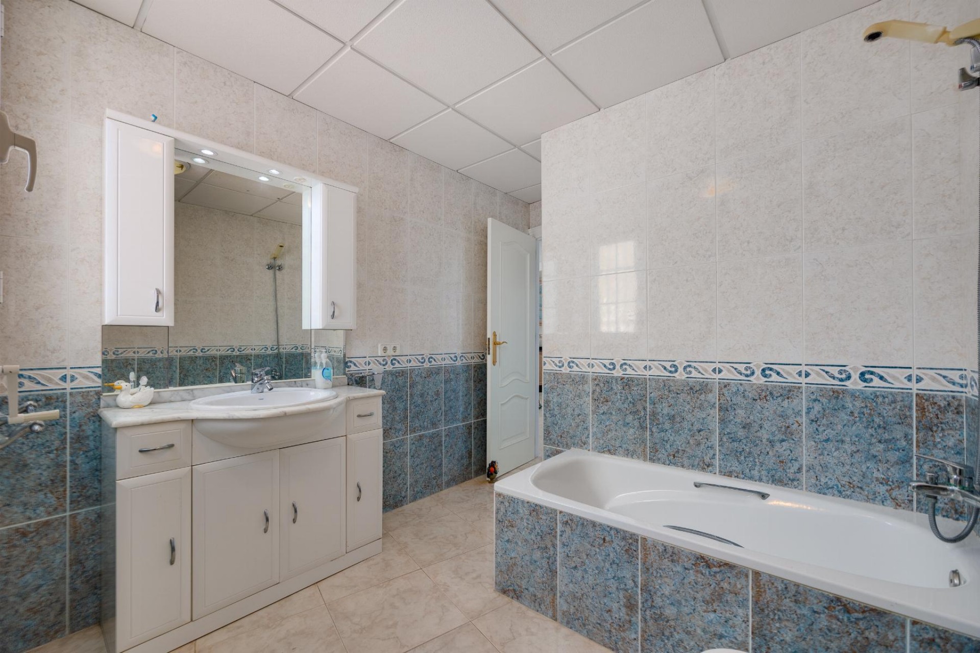 Återförsäljning - Apartment -
Torrevieja - Costa Blanca