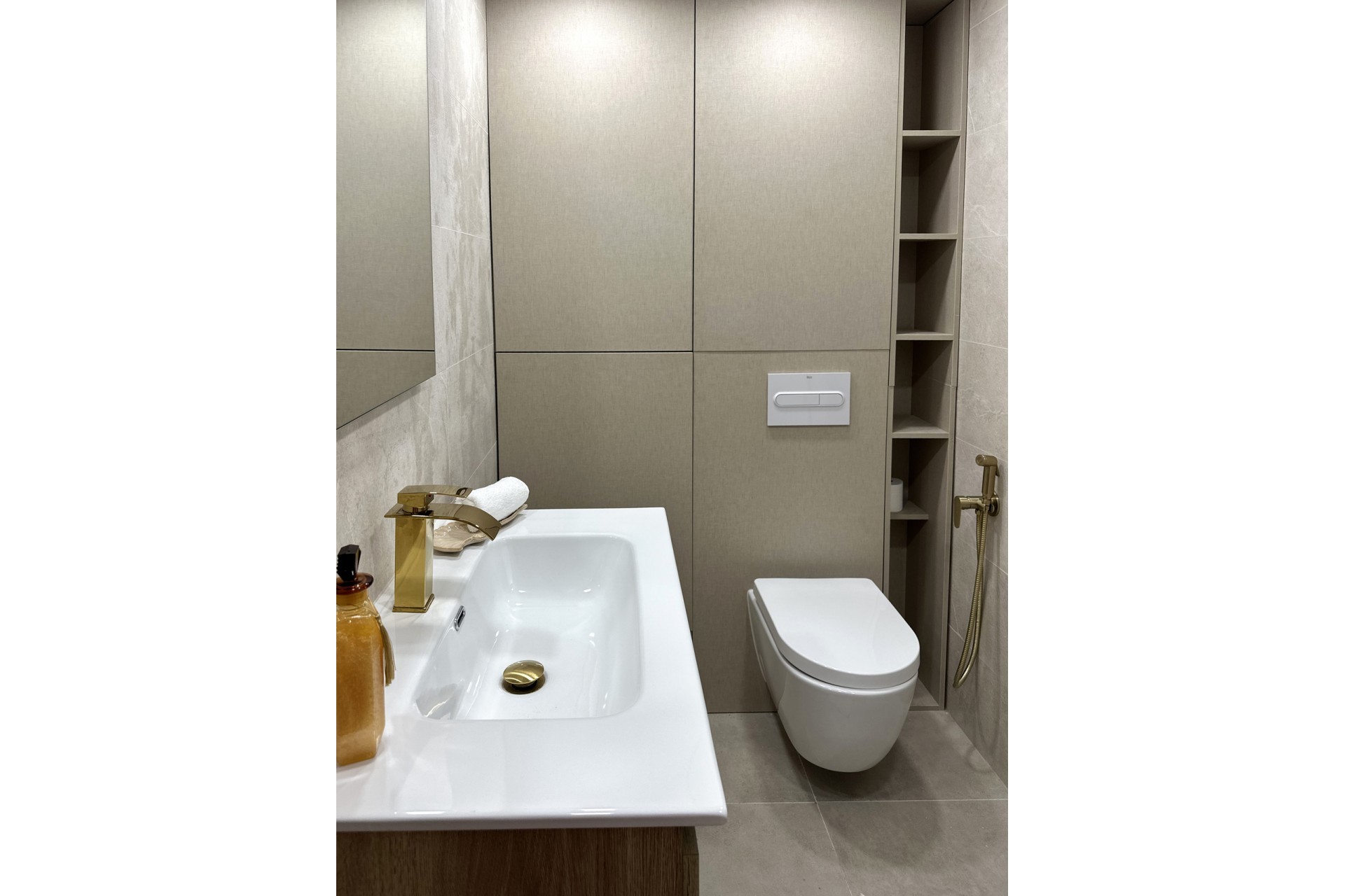 Återförsäljning - Apartment -
Torrevieja - Costa Blanca