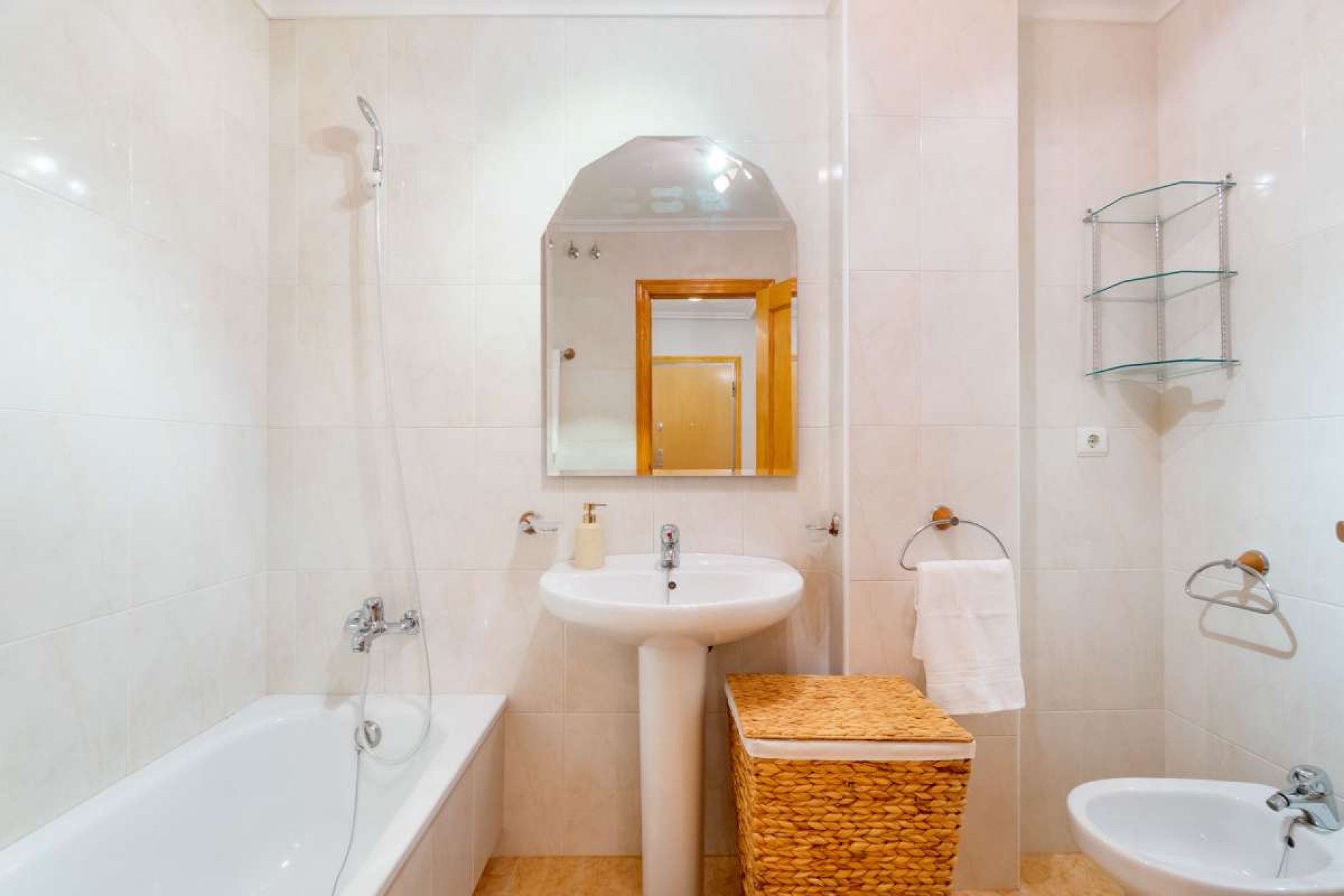 Återförsäljning - Apartment -
Torrevieja - Costa Blanca