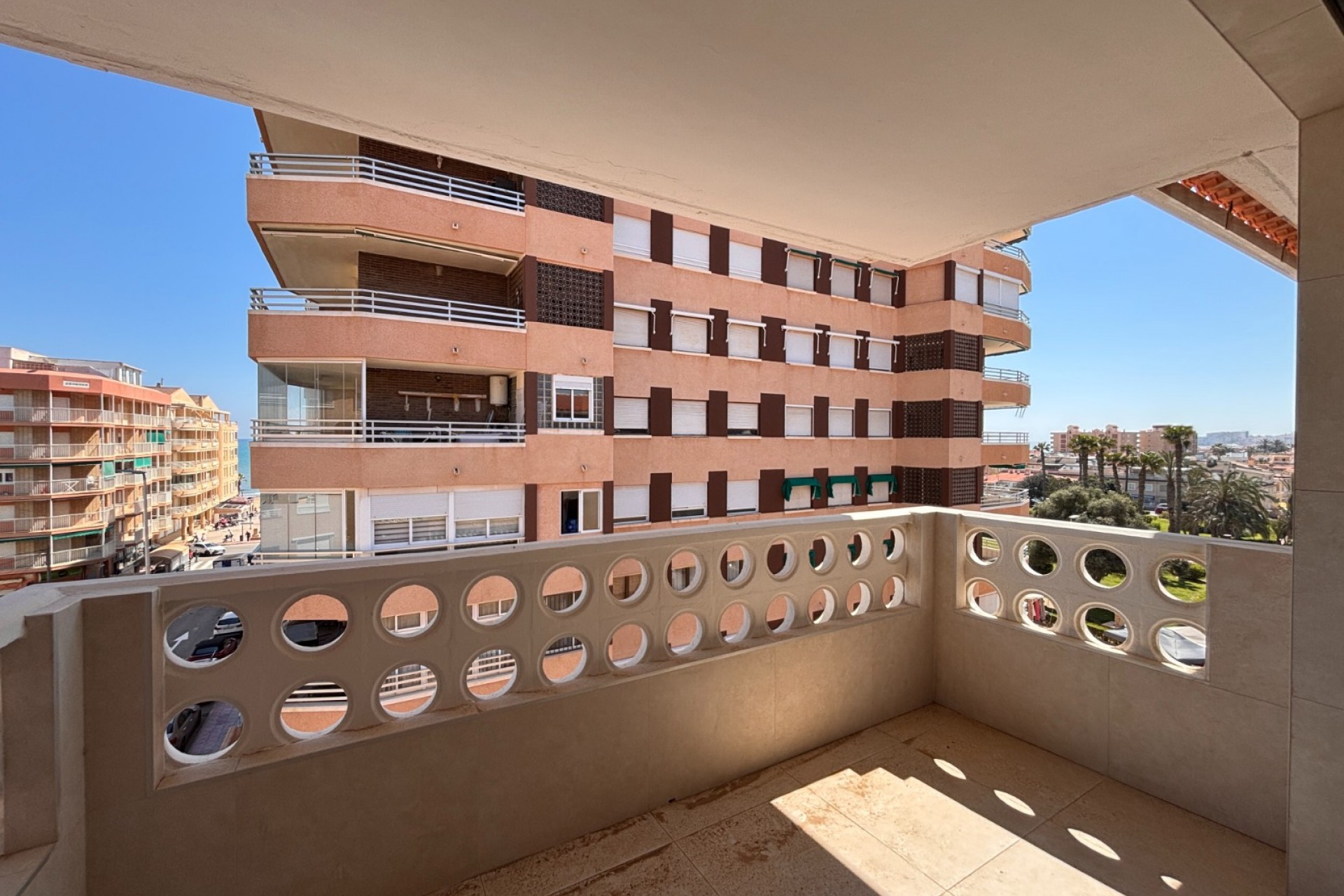 Återförsäljning - Apartment -
Torrevieja - Costa Blanca