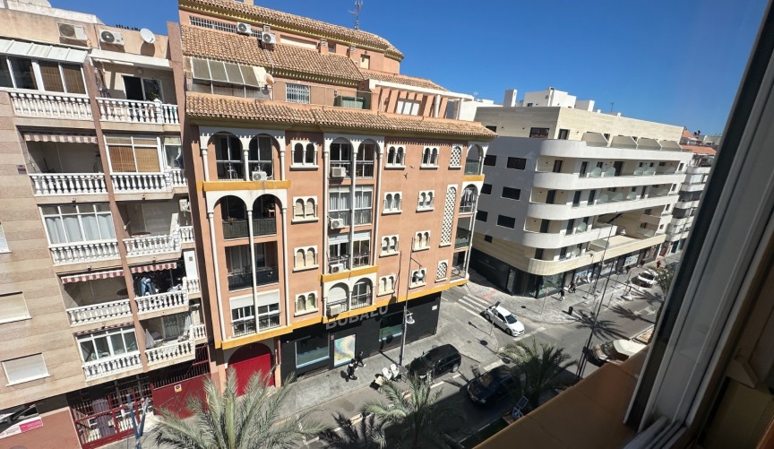 Återförsäljning - Apartment -
Torrevieja - Costa Blanca
