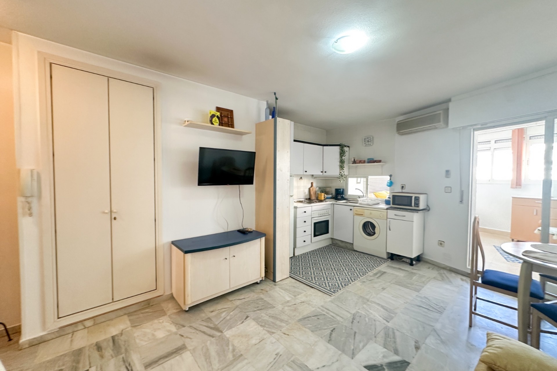 Återförsäljning - Apartment -
Torrevieja - Costa Blanca