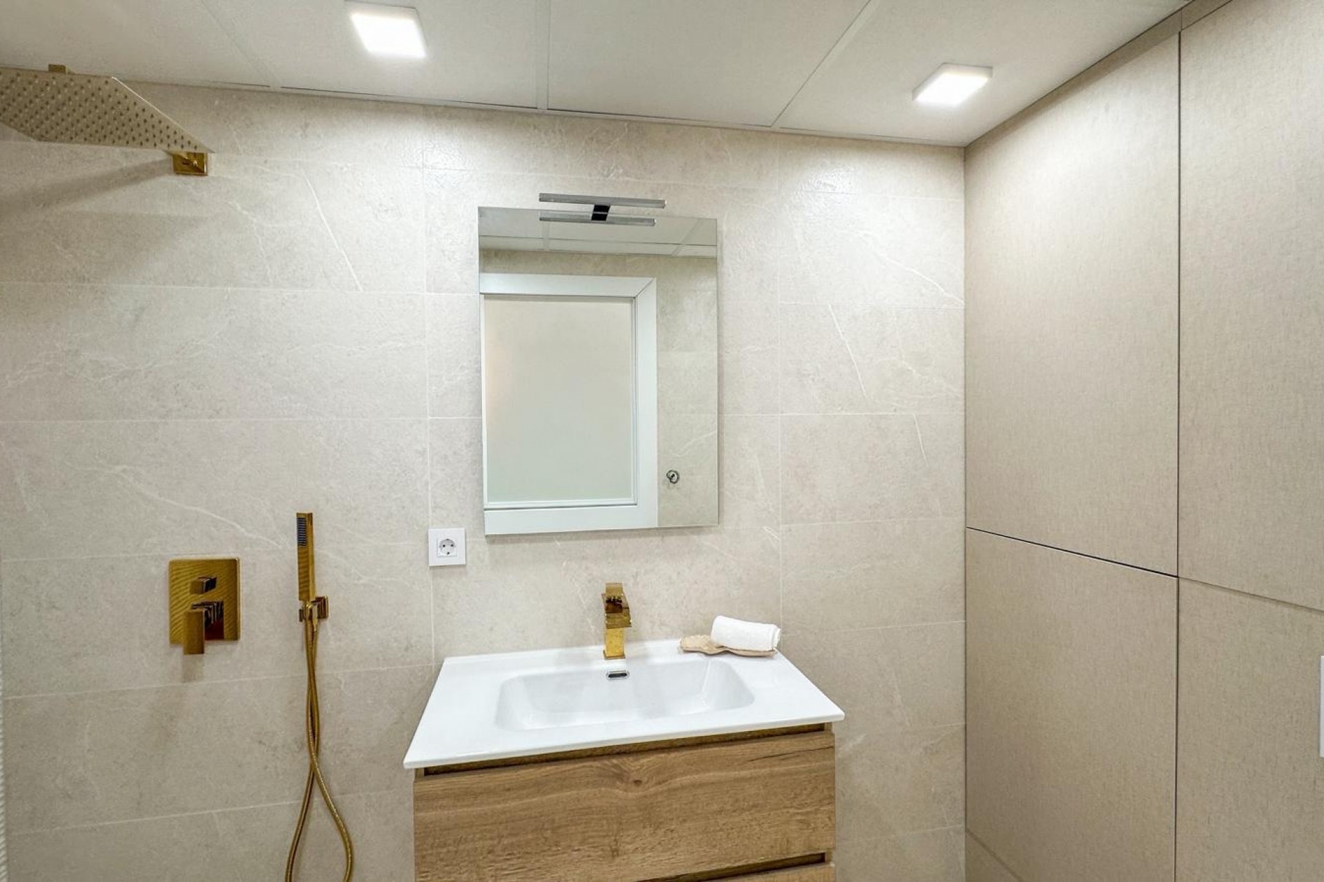 Återförsäljning - Apartment -
Torrevieja - Costa Blanca