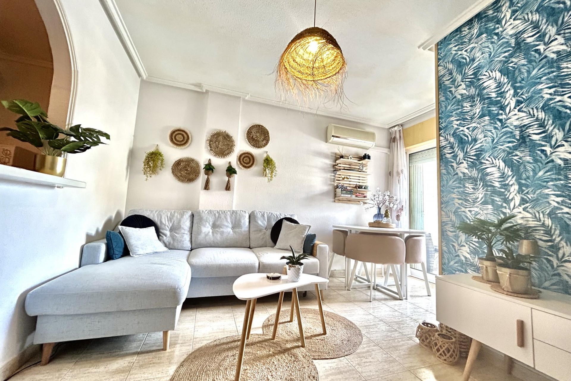 Återförsäljning - Apartment -
Torrevieja - Costa Blanca