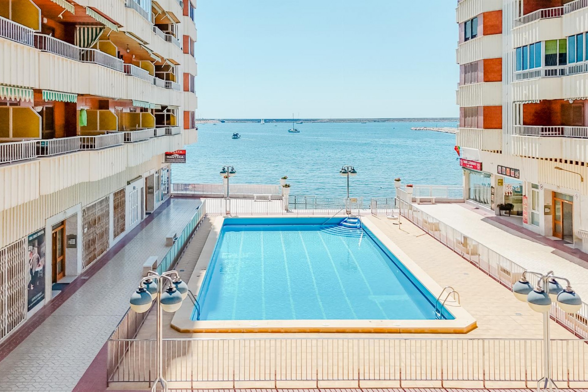 Återförsäljning - Apartment -
Torrevieja - Costa Blanca