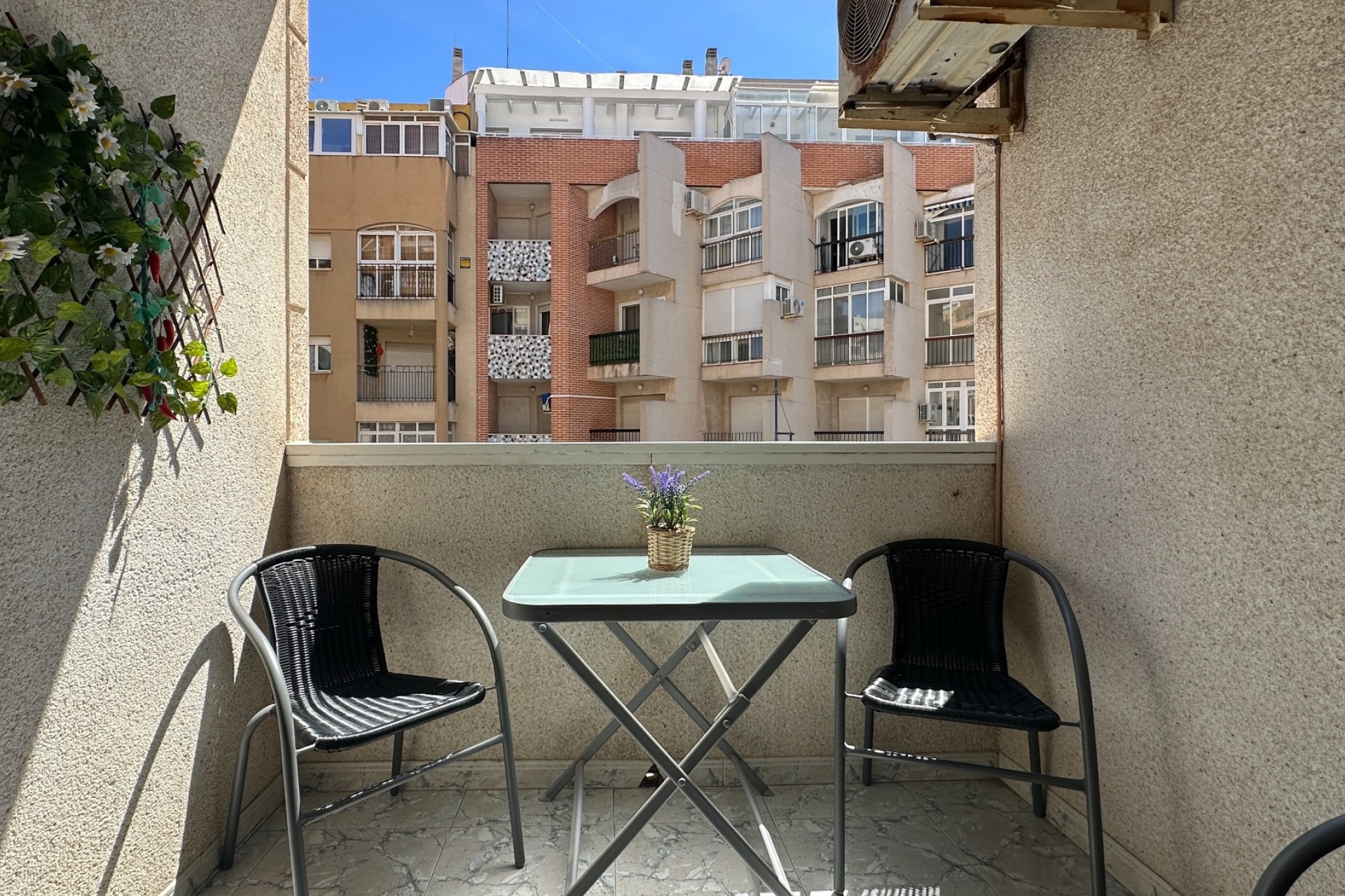 Återförsäljning - Apartment -
Torrevieja - Costa Blanca