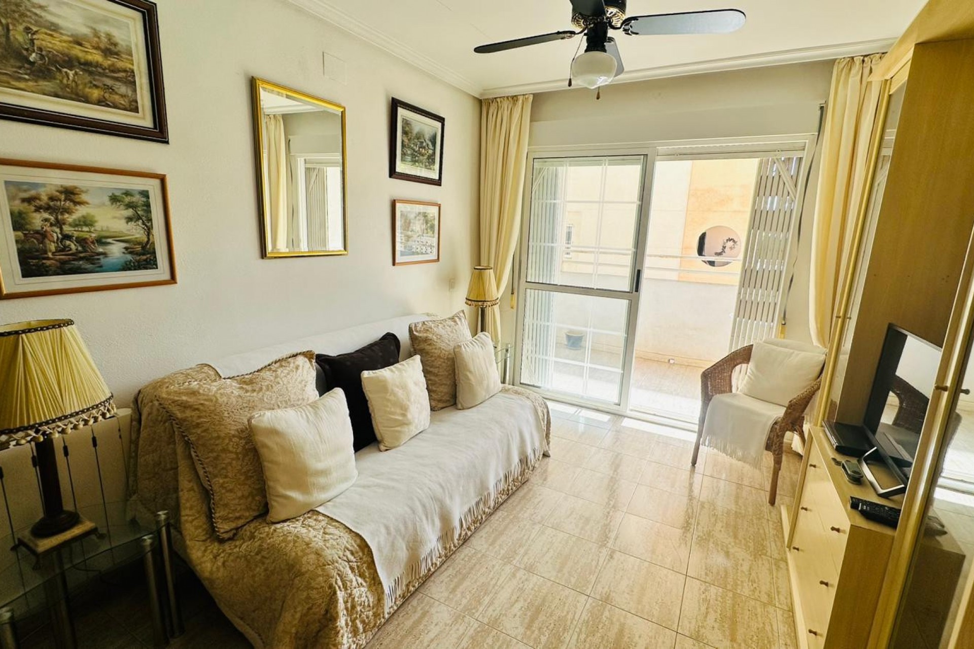 Återförsäljning - Apartment -
Torrevieja - Costa Blanca