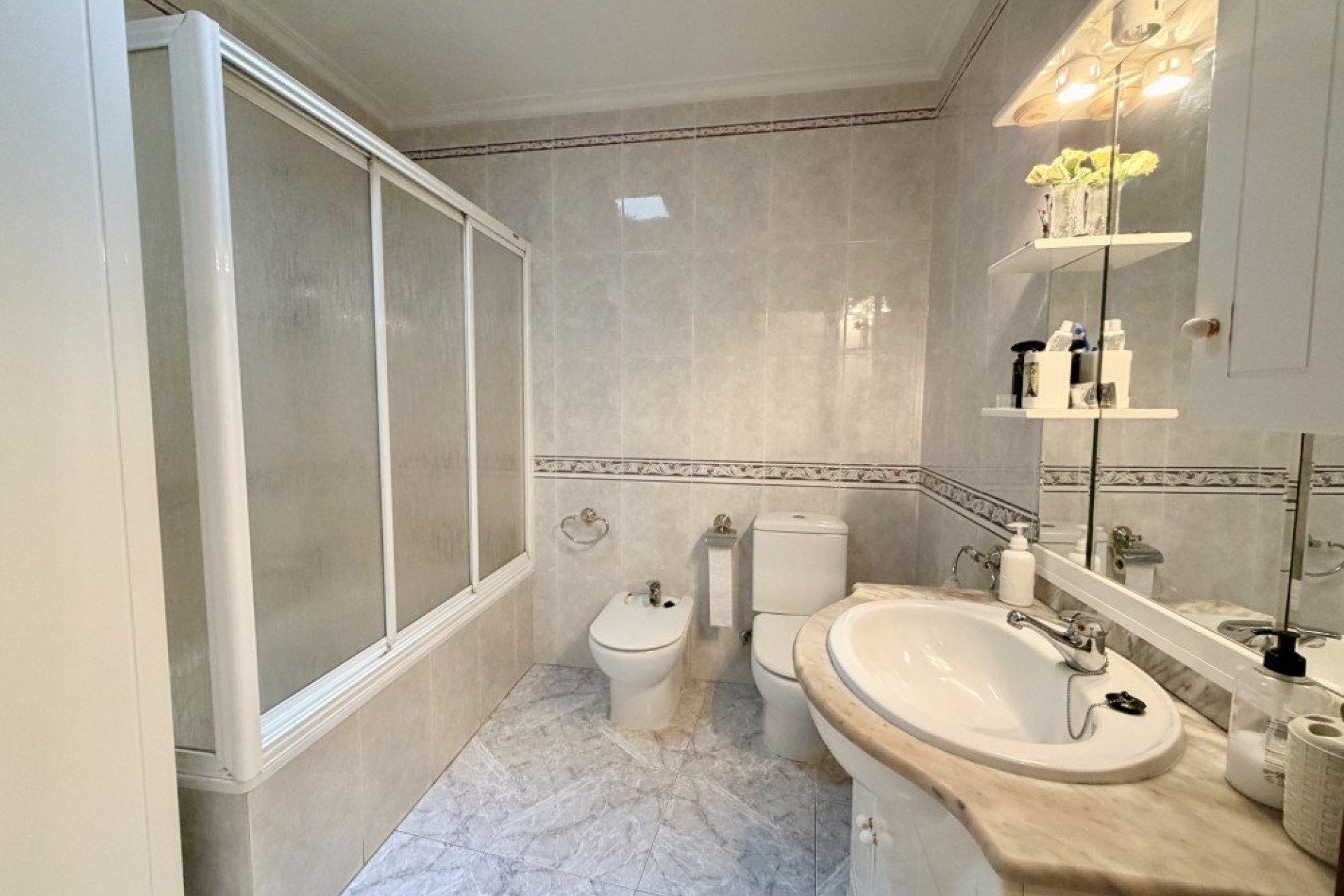 Återförsäljning - Apartment -
Torrevieja - Costa Blanca