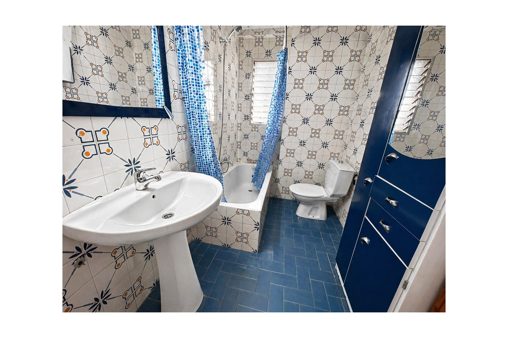 Återförsäljning - Apartment -
Torrevieja - Costa Blanca