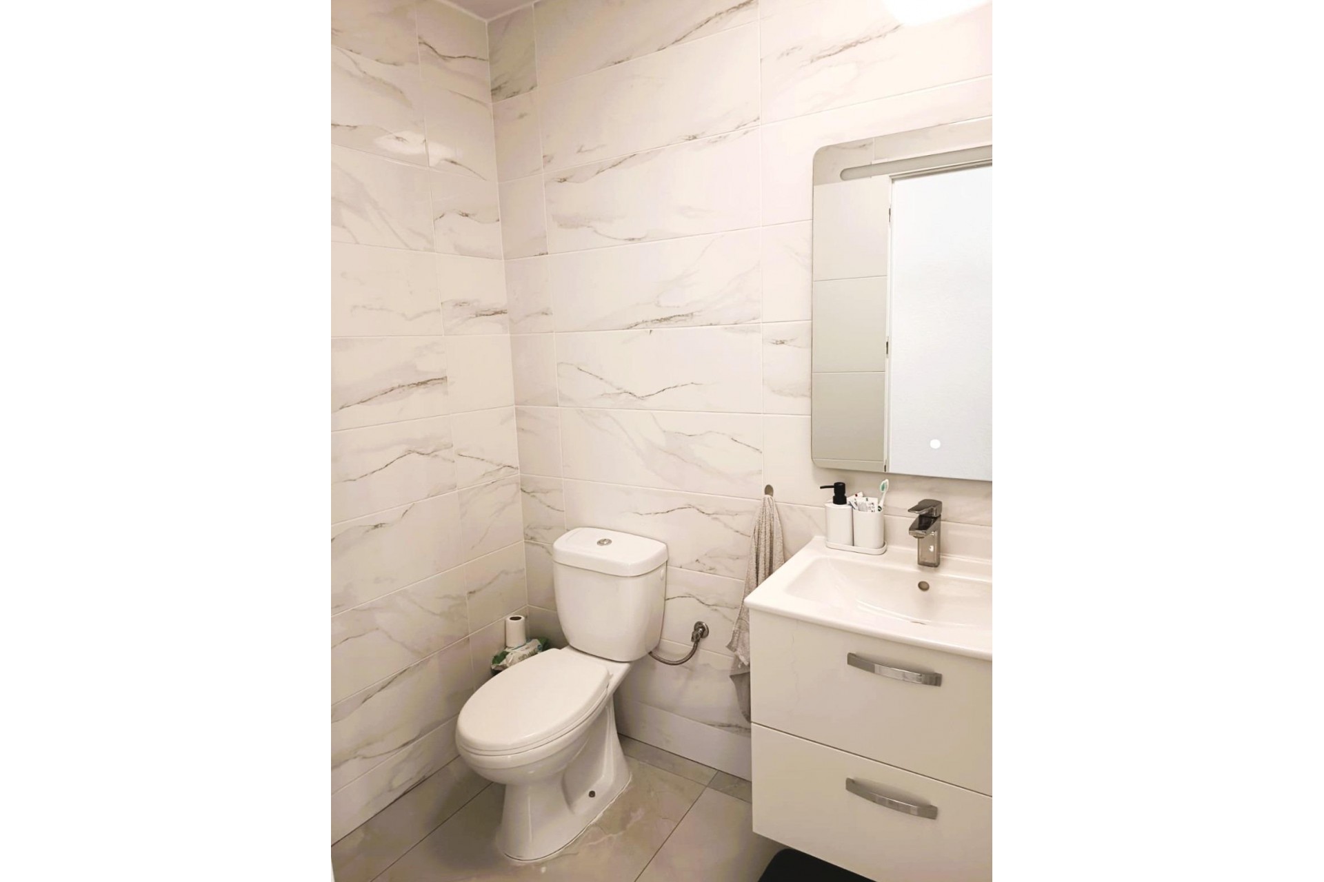 Återförsäljning - Apartment -
Torrevieja - Costa Blanca