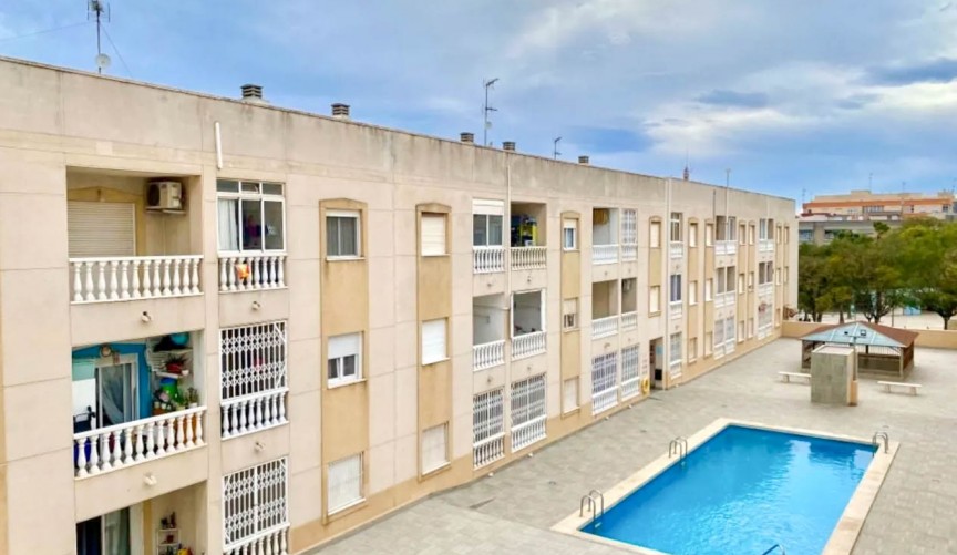 Återförsäljning - Apartment -
Torrevieja - Costa Blanca