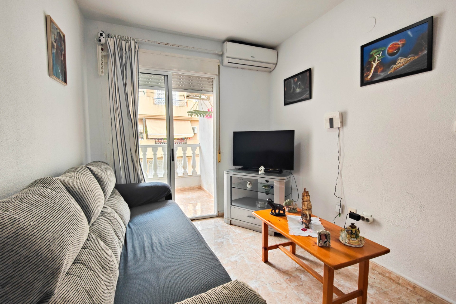 Återförsäljning - Apartment -
Torrevieja - Costa Blanca