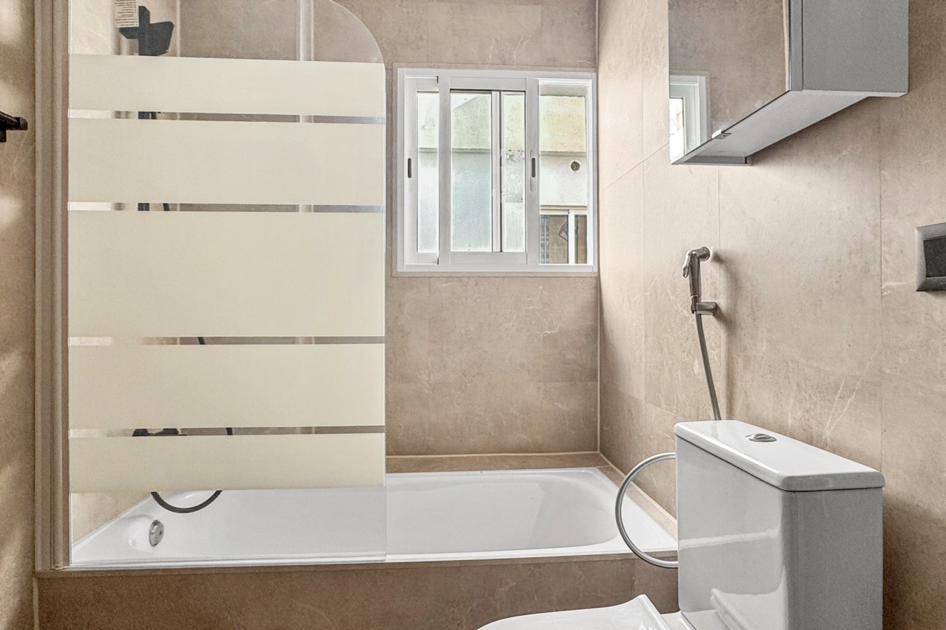 Återförsäljning - Apartment -
Torrevieja - Costa Blanca