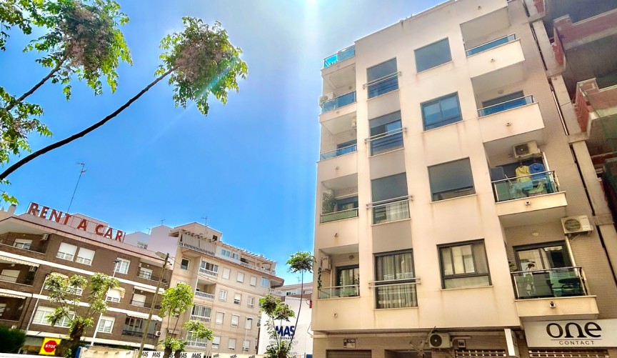 Återförsäljning - Apartment -
Torrevieja - Costa Blanca