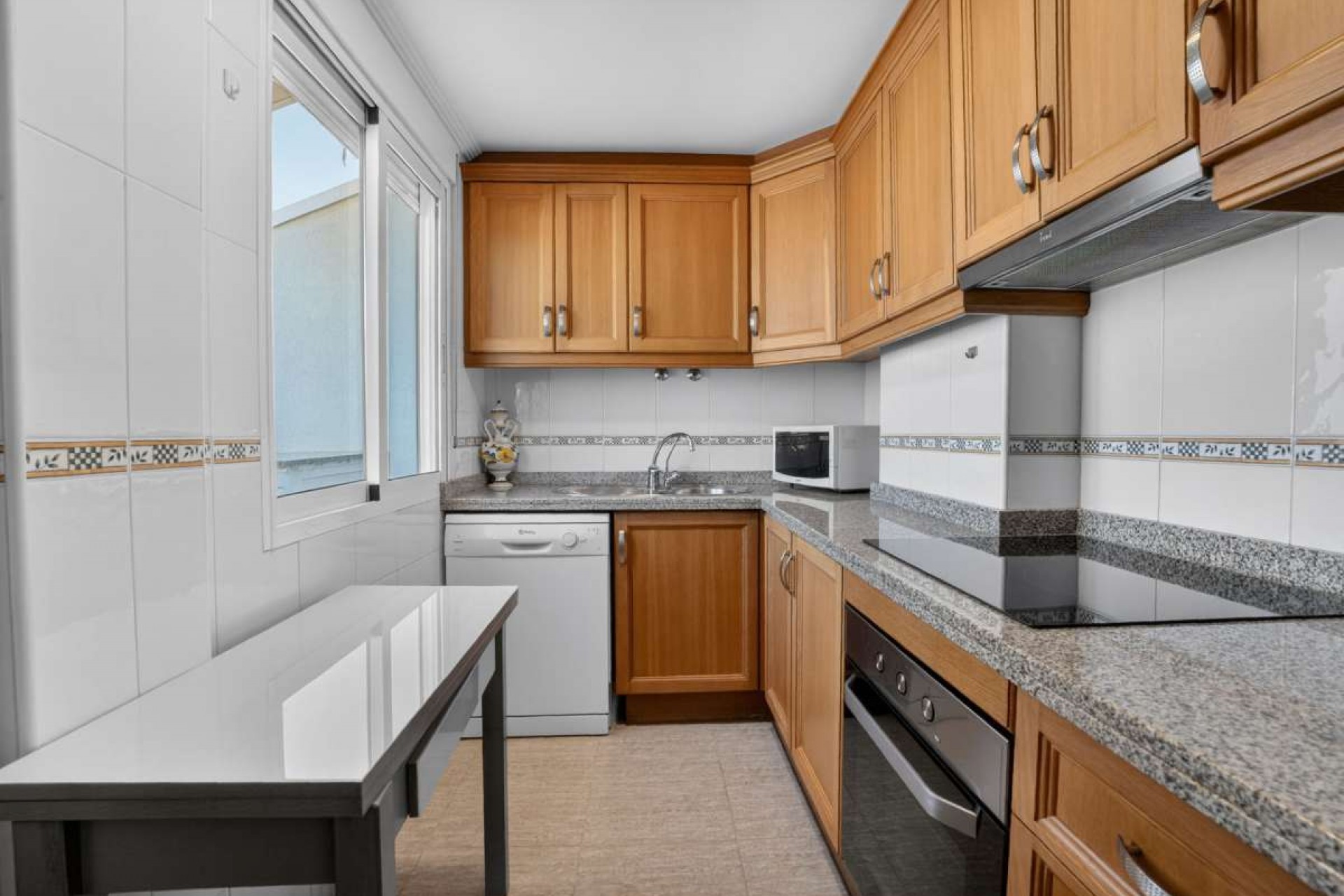 Återförsäljning - Apartment -
Torrevieja - Costa Blanca