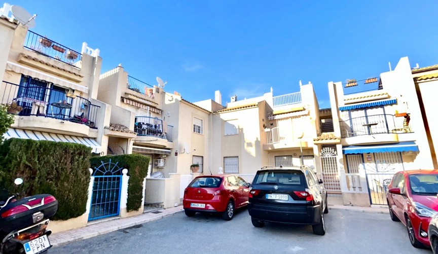 Återförsäljning - Apartment -
Torrevieja - Costa Blanca