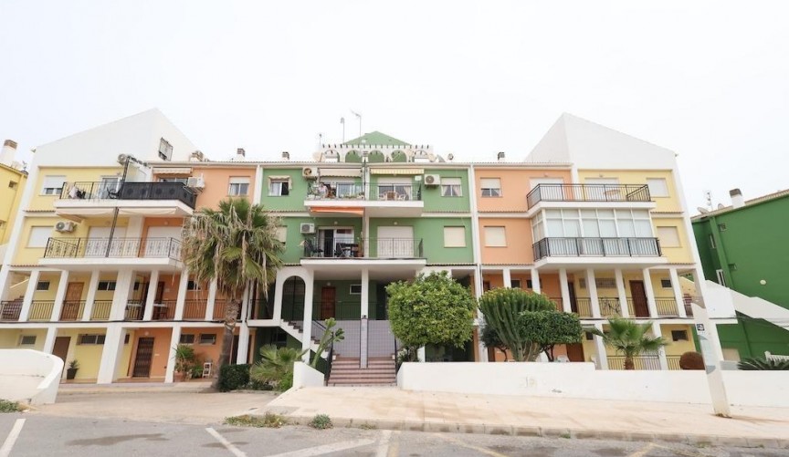 Återförsäljning - Apartment -
Torrevieja - Costa Blanca