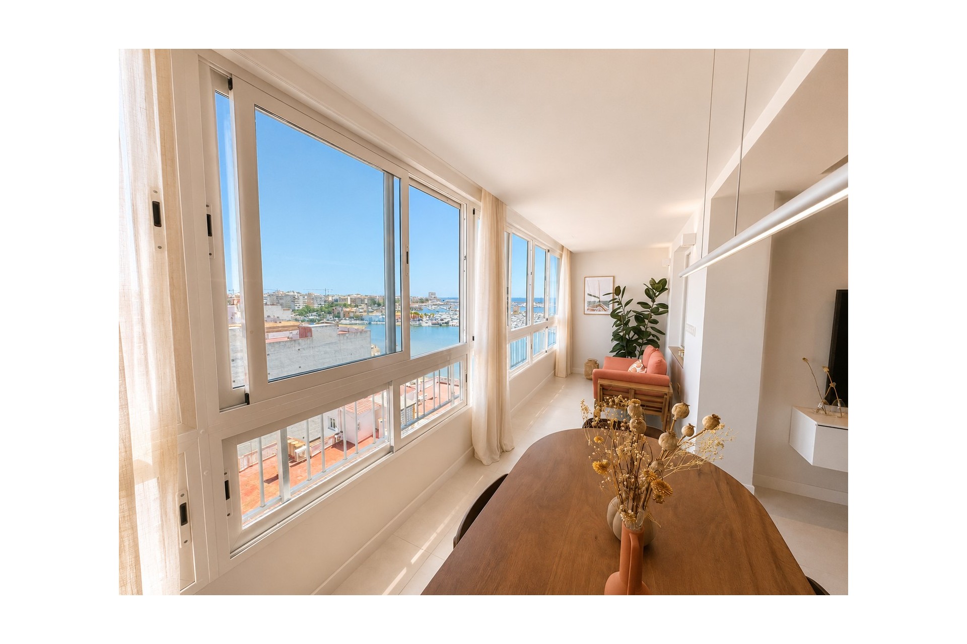 Återförsäljning - Apartment -
Torrevieja - Costa Blanca
